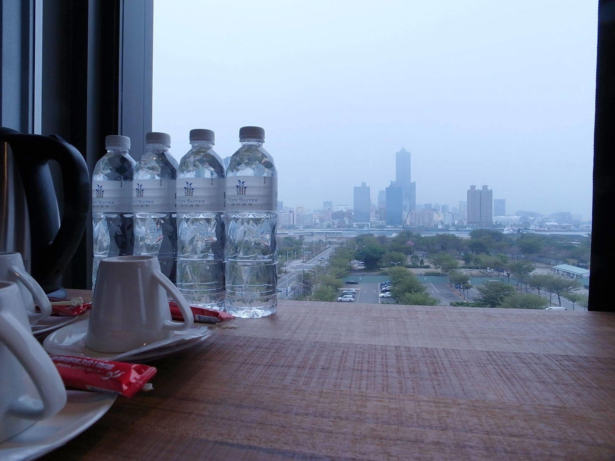 City Suites - Kaohsiung Pier2 Экстерьер фото