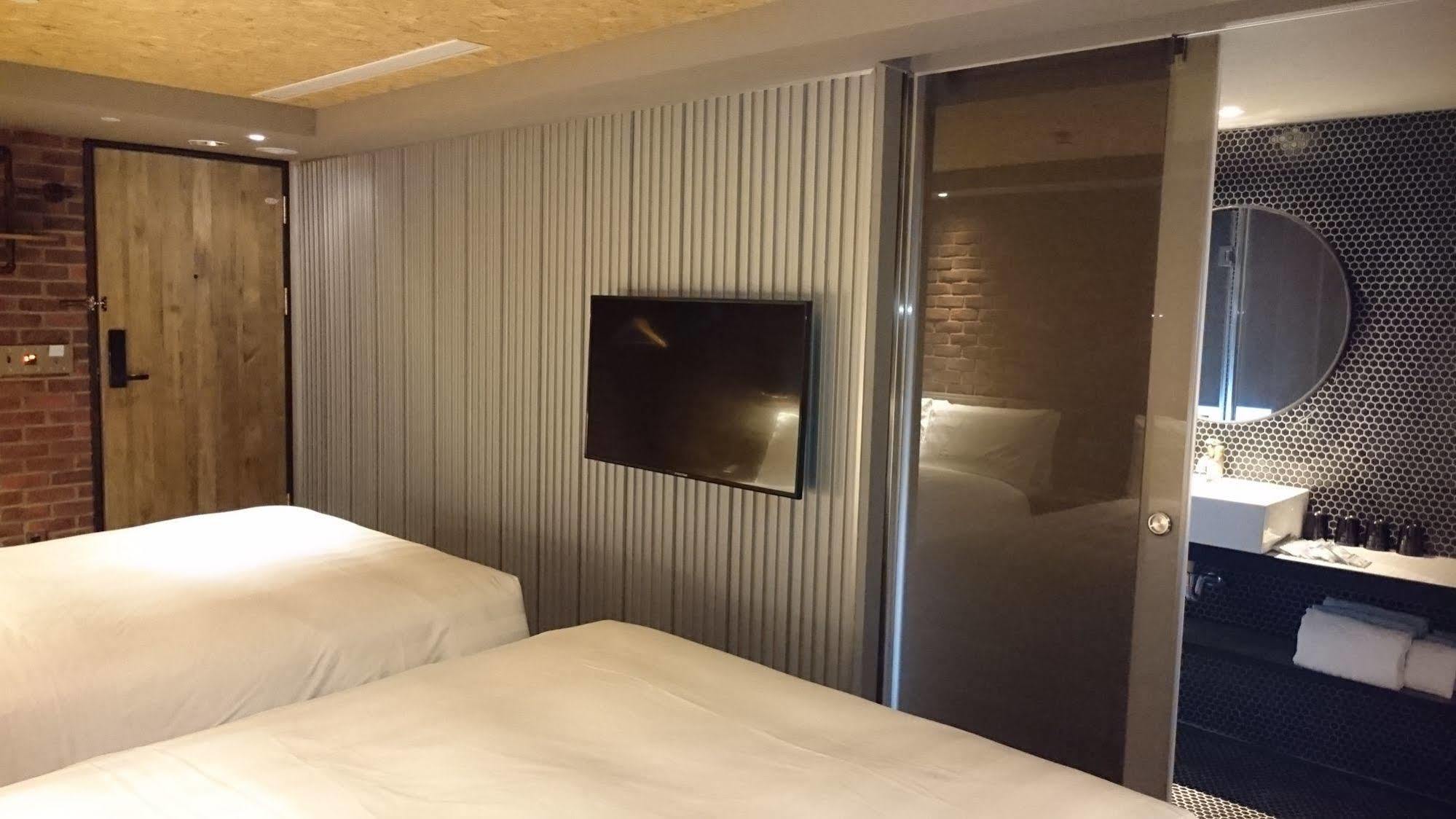 City Suites - Kaohsiung Pier2 Экстерьер фото